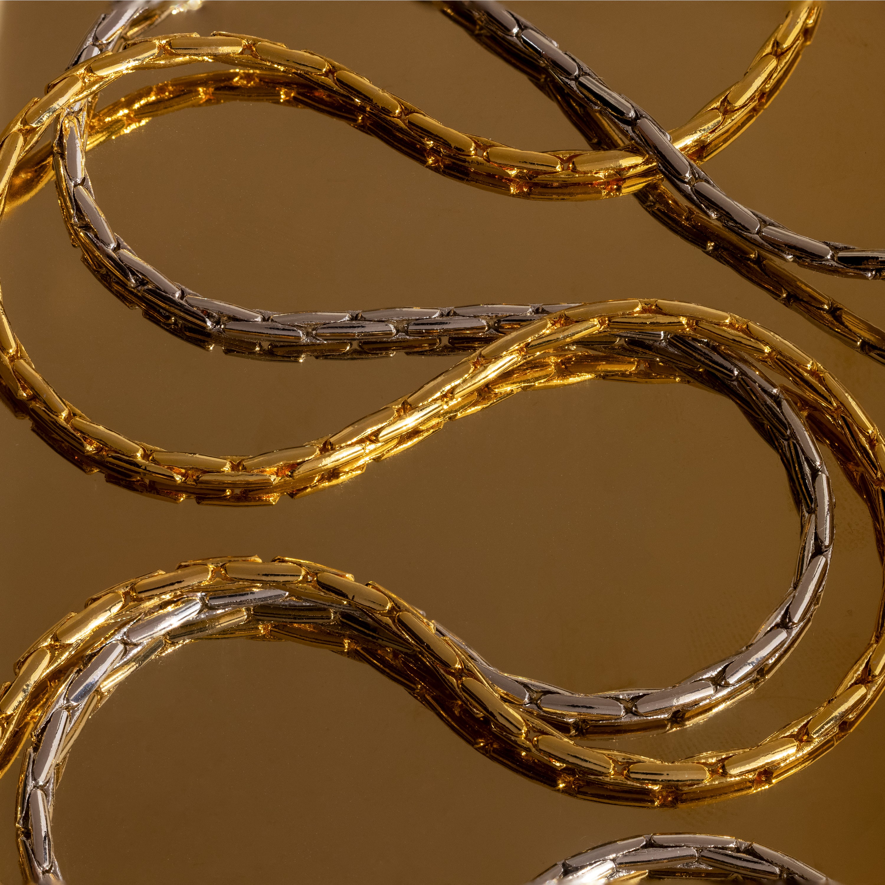 Bold Link Chain Necklace - Image 3