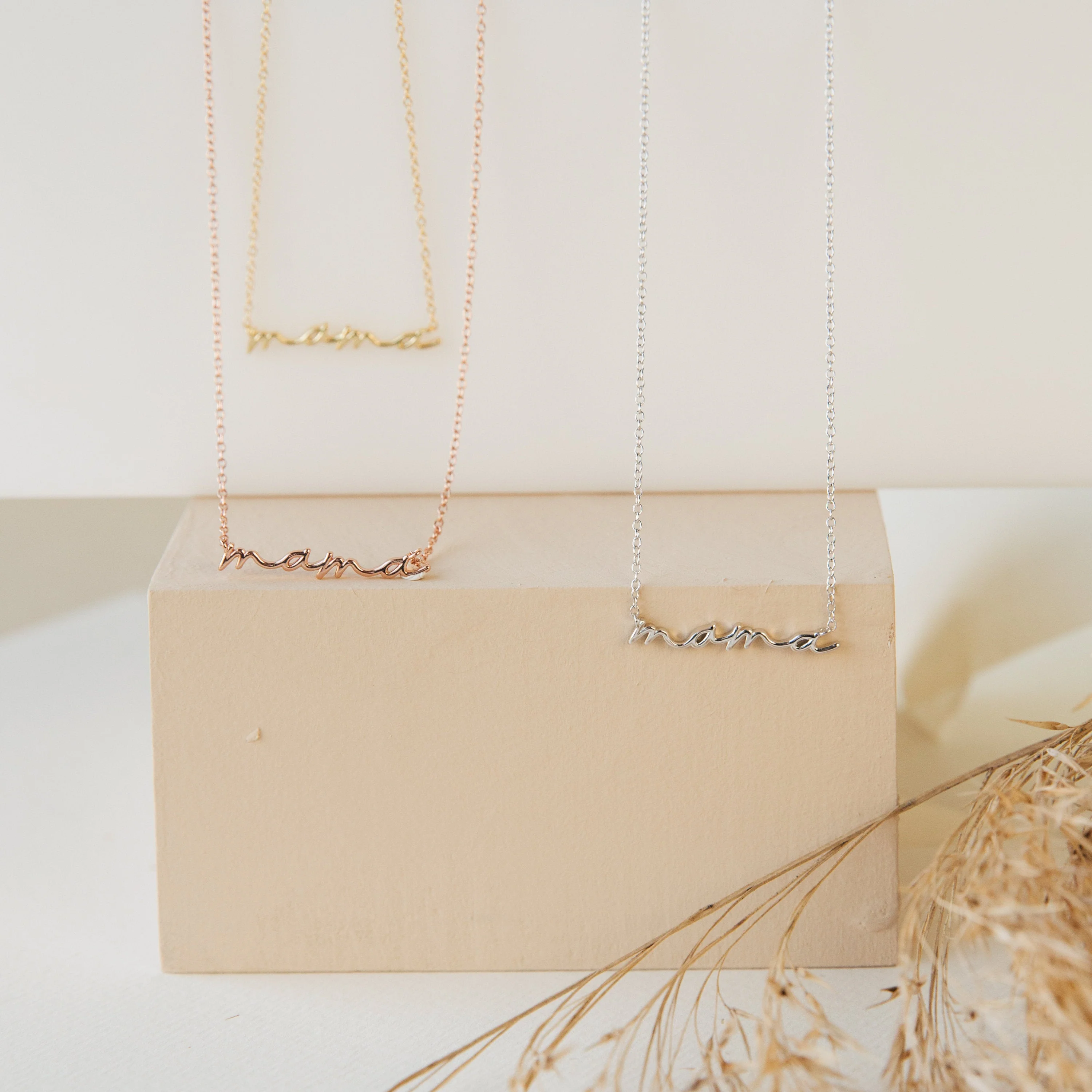 Dainty Mama Necklace - Image 3