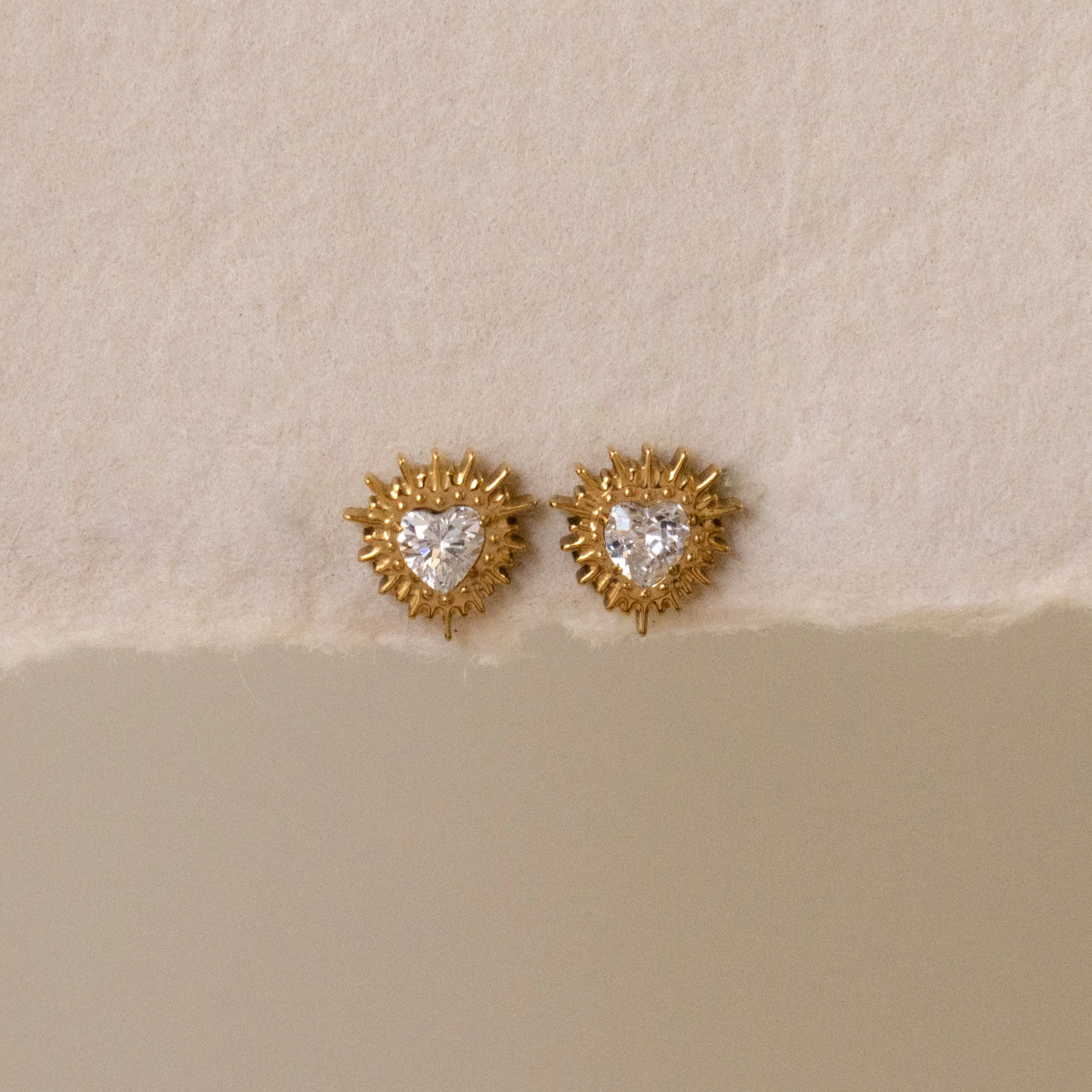 Diamond Heart Sunburst Flatback Studs