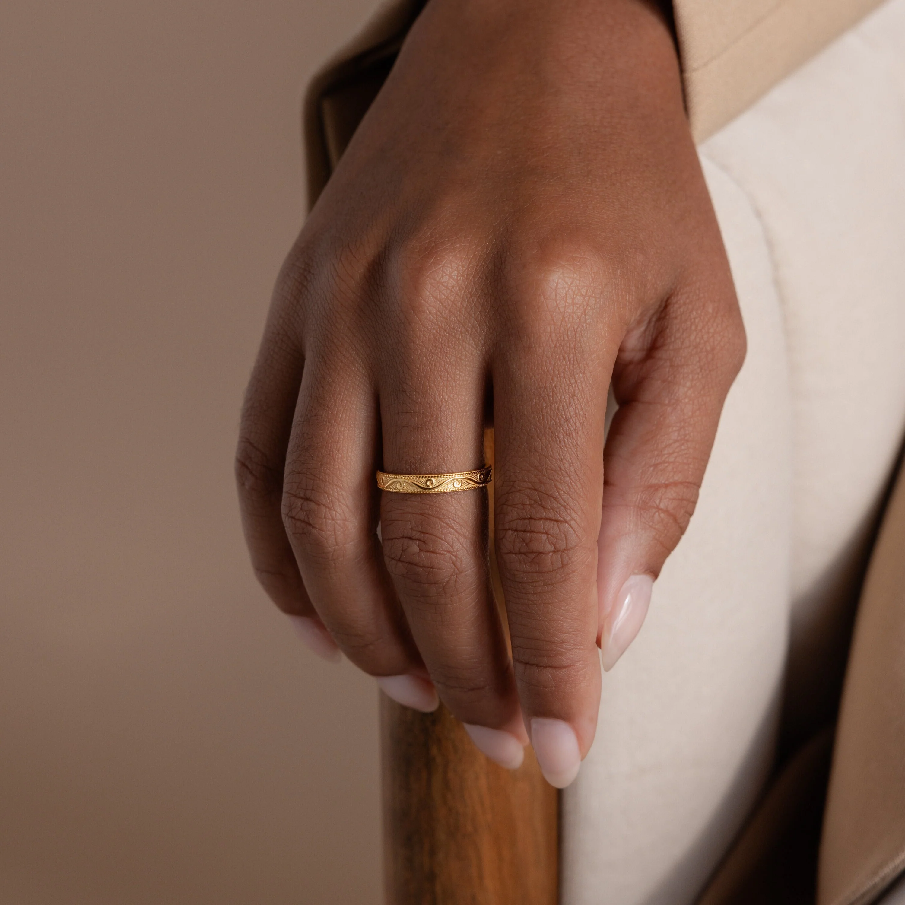 Filigree Ring in 18K Gold - Image 6