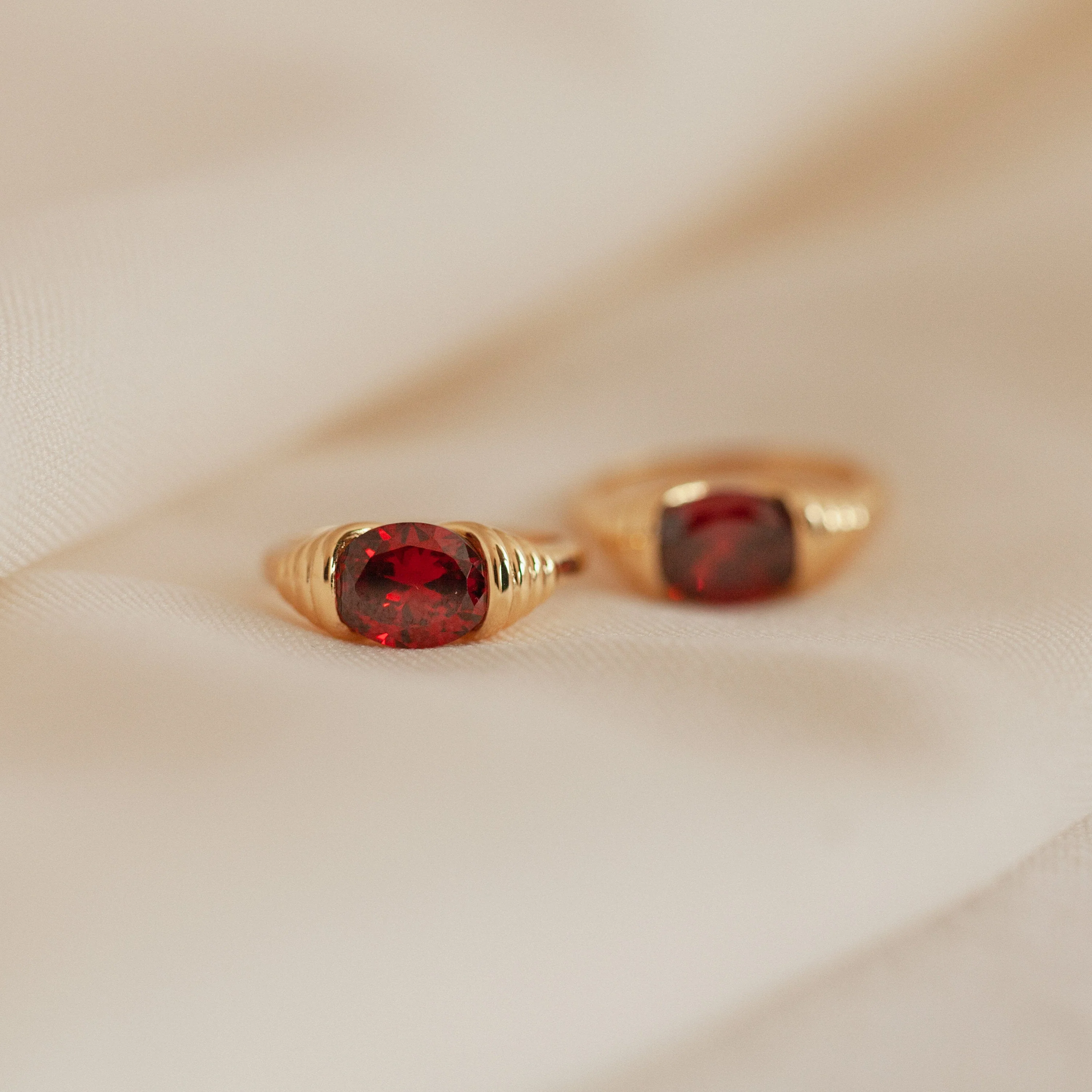 Garnet Signet Ring - Image 3