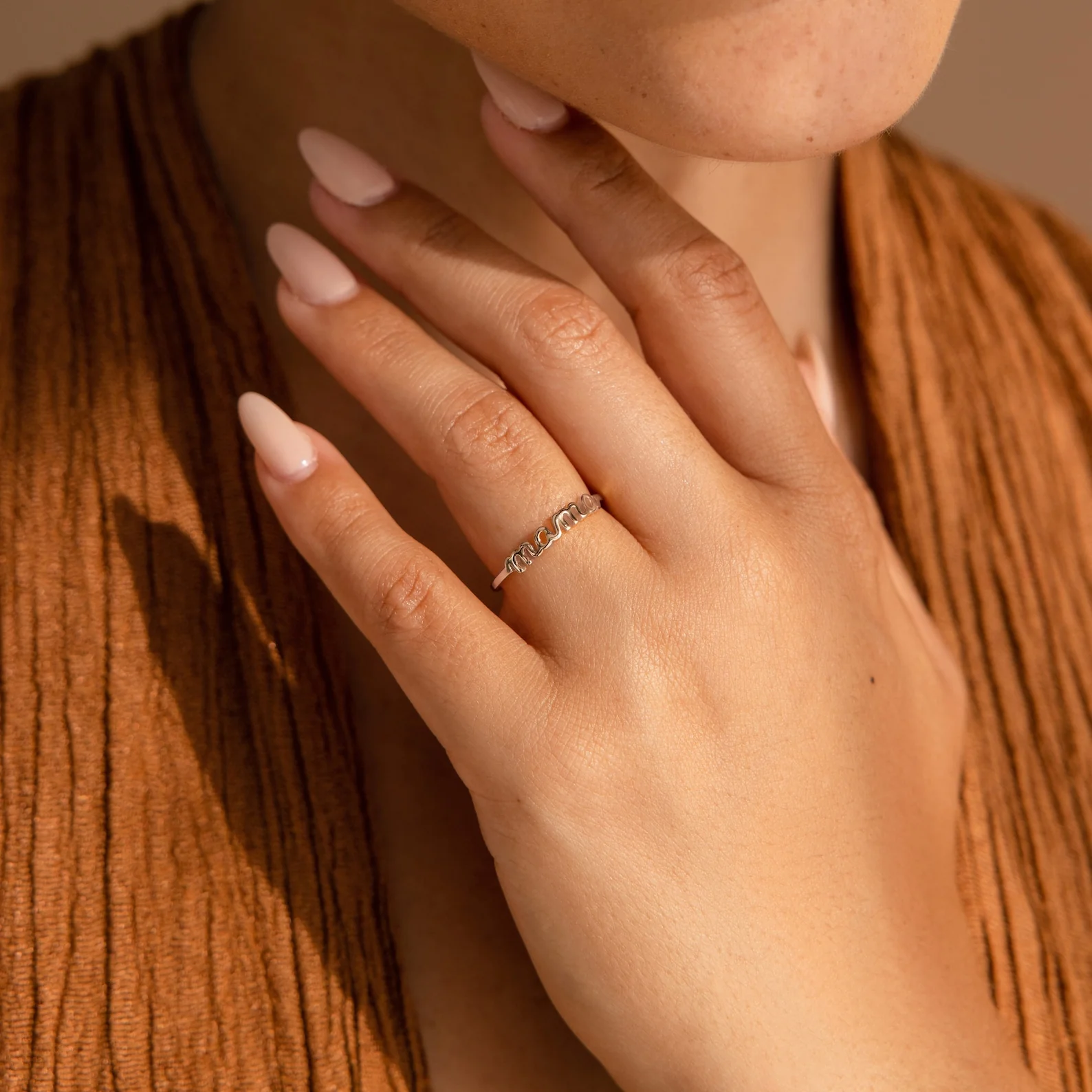 Dainty Mama Ring - Image 7