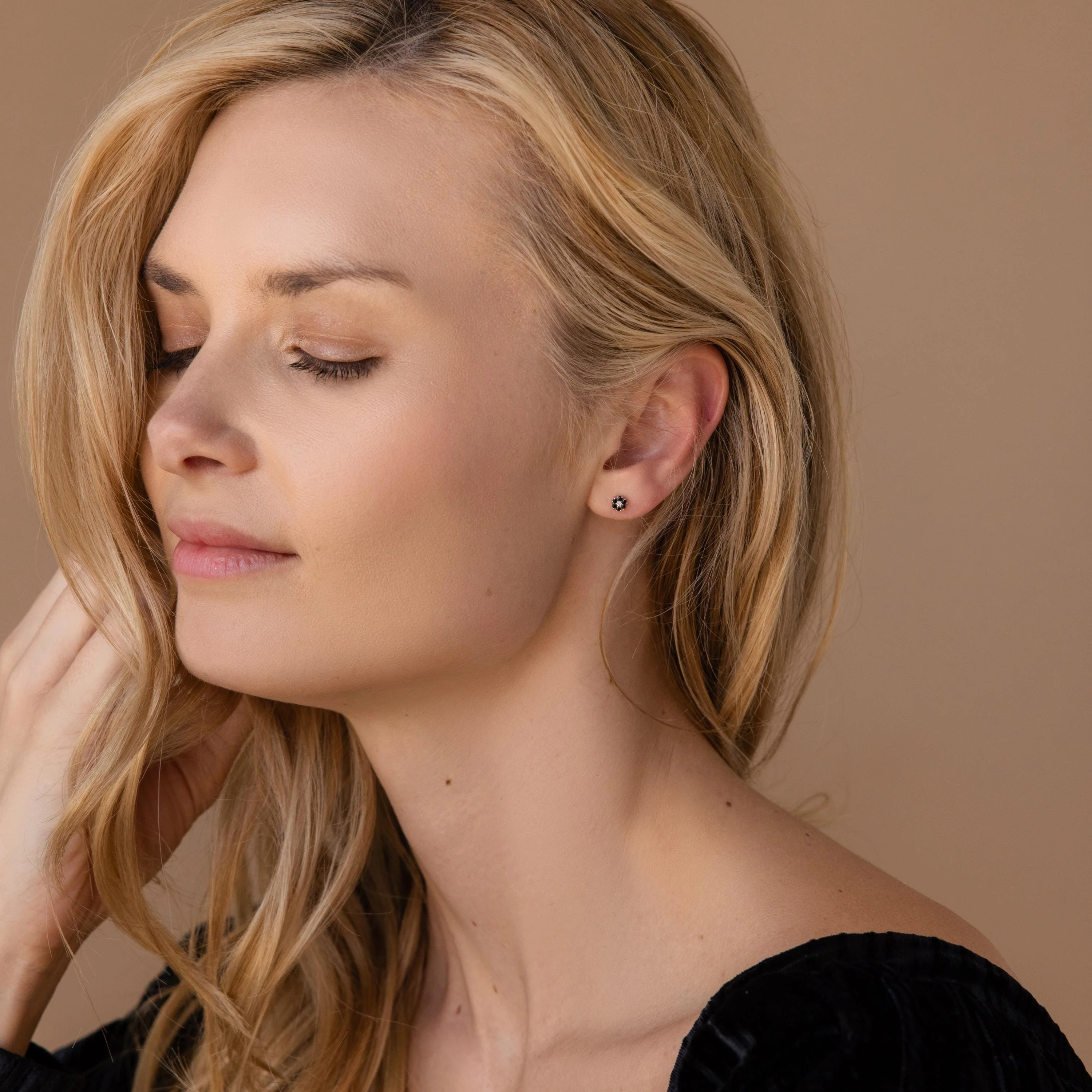 Onyx Flower Studs - Image 6