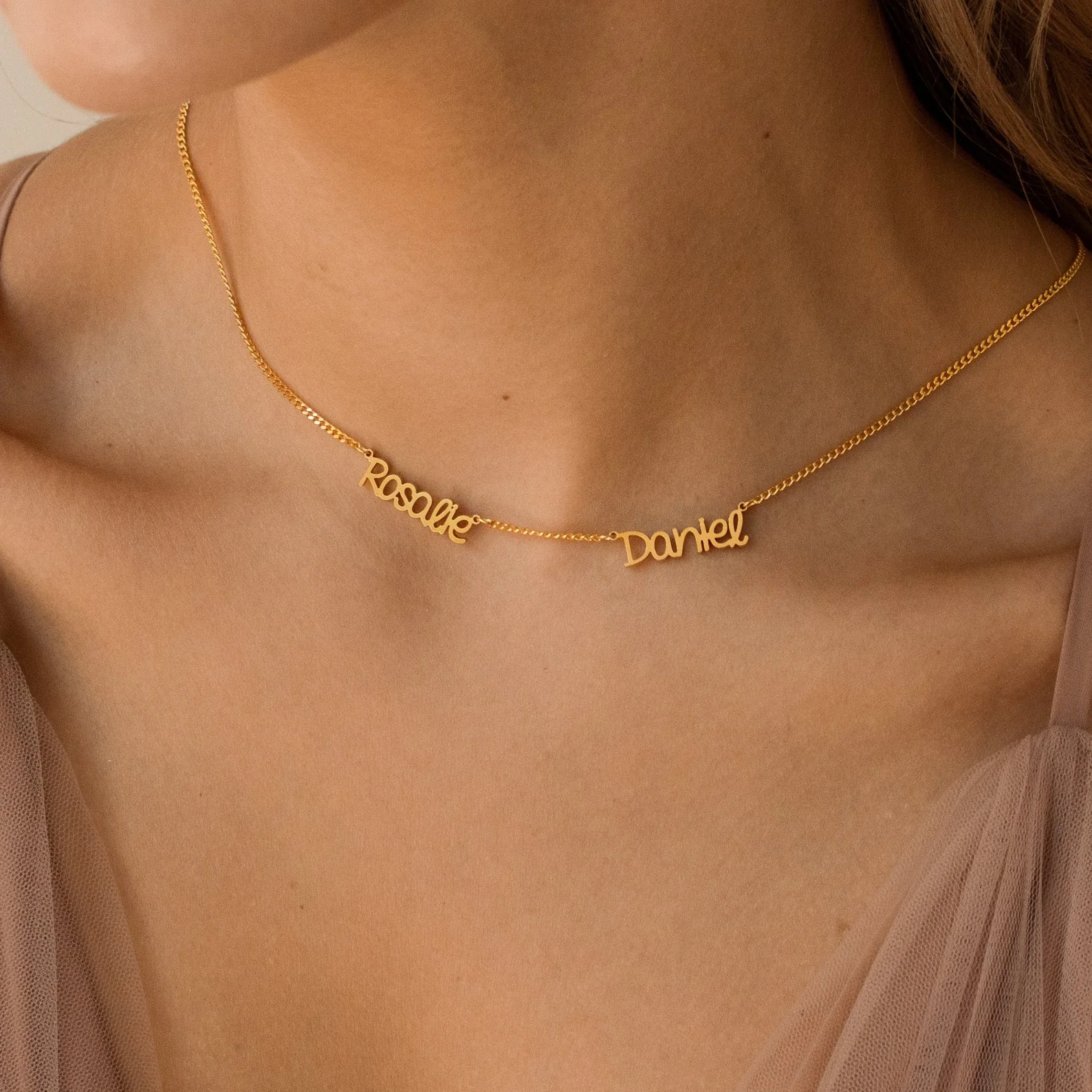 Preppy Multiple Name Necklace in Curb Chain - Image 6