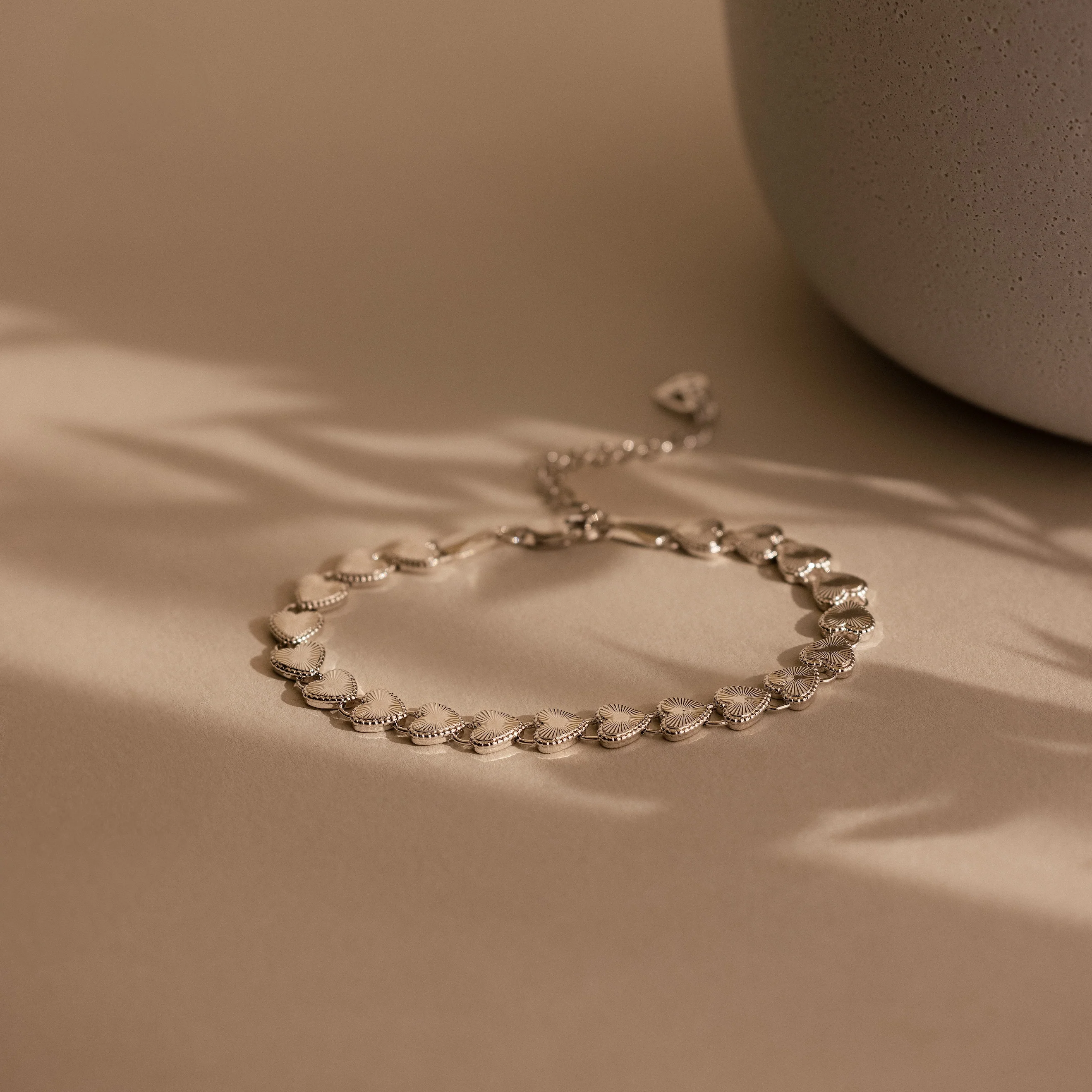 Ribbed Heart Link Bracelet - Image 2