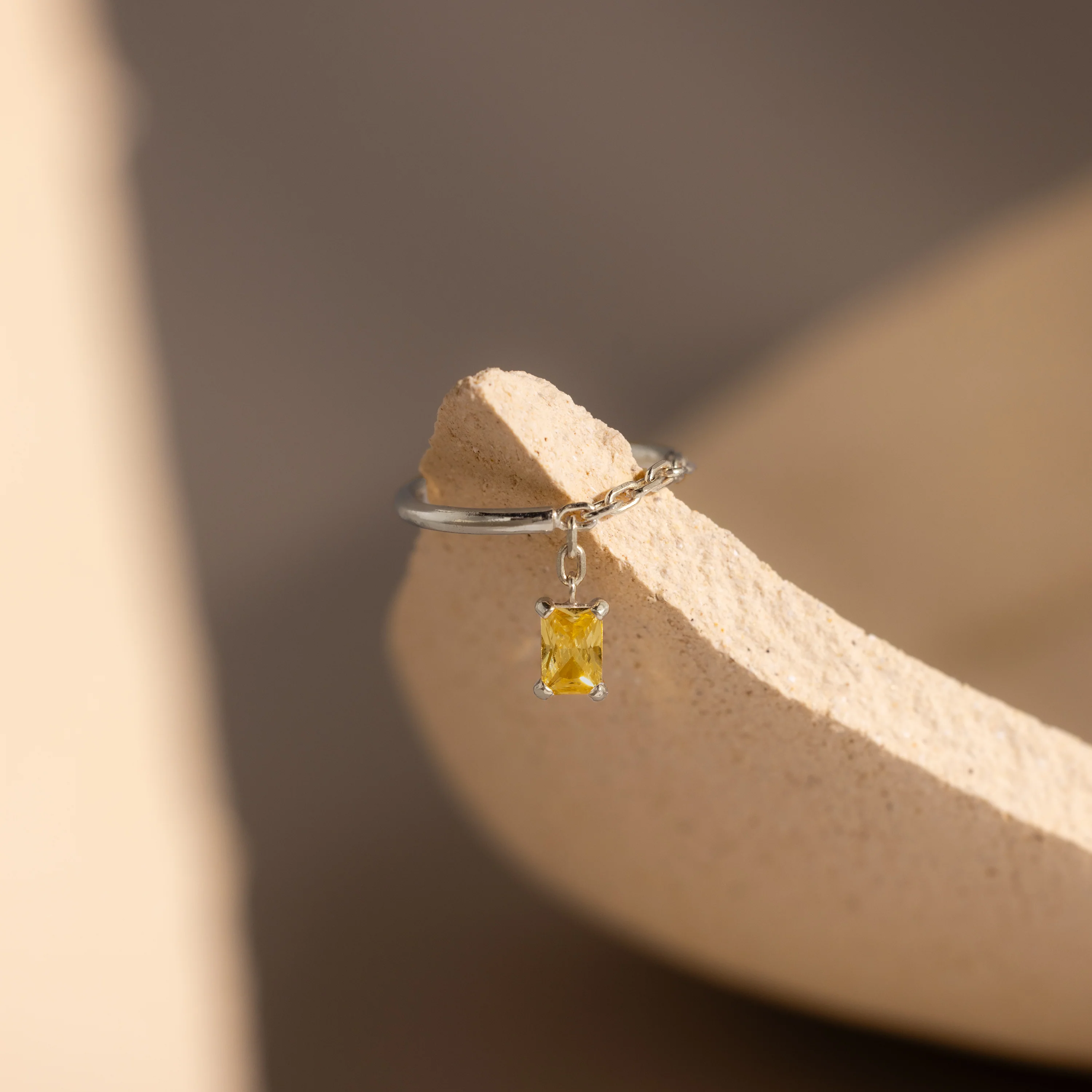 Topaz Drop Chain Ring - Image 3