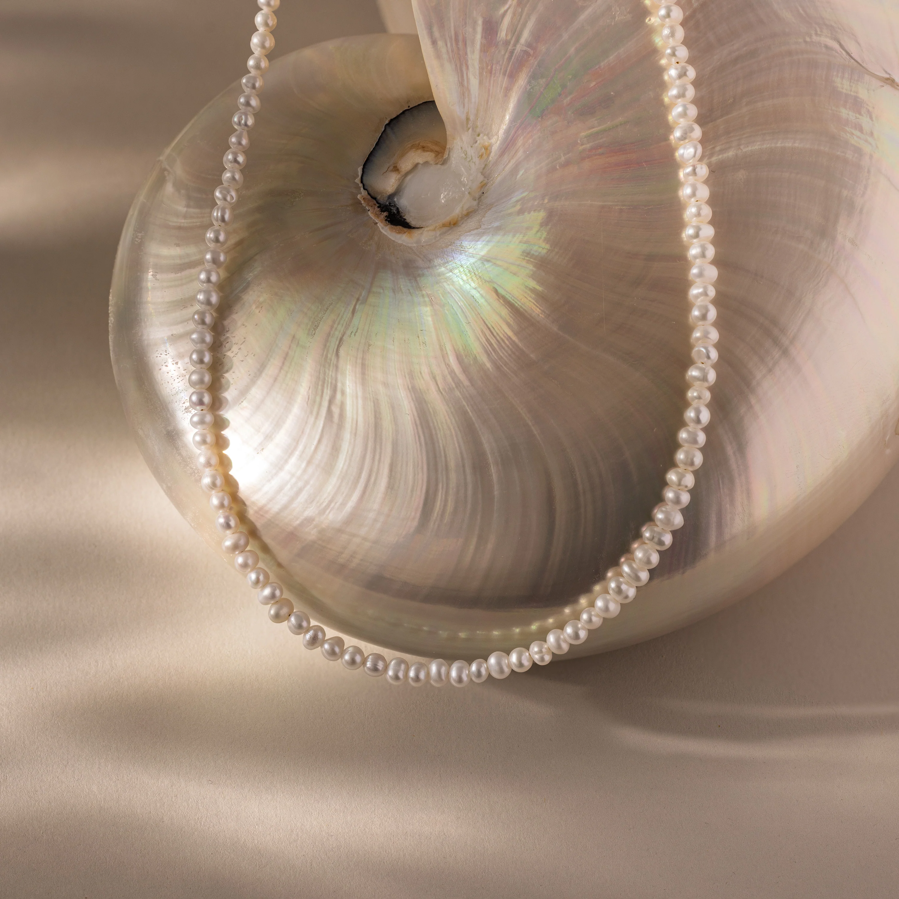 Venus Pearl Necklace - Image 3