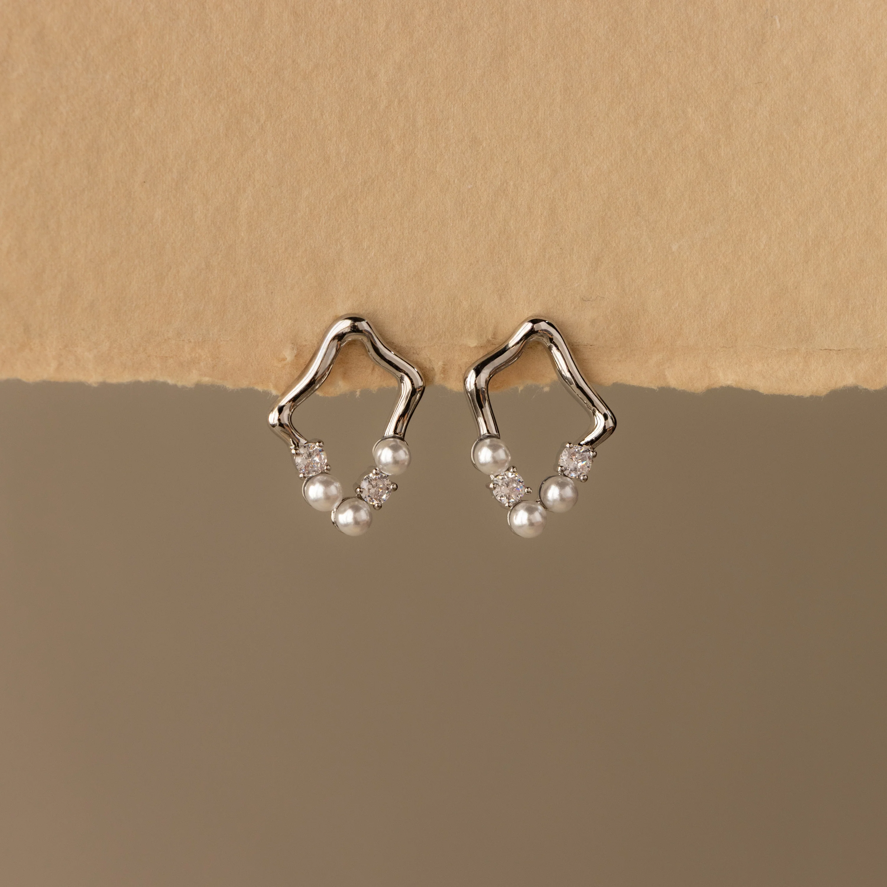 Wavy Diamond Pearl Studs in Silver